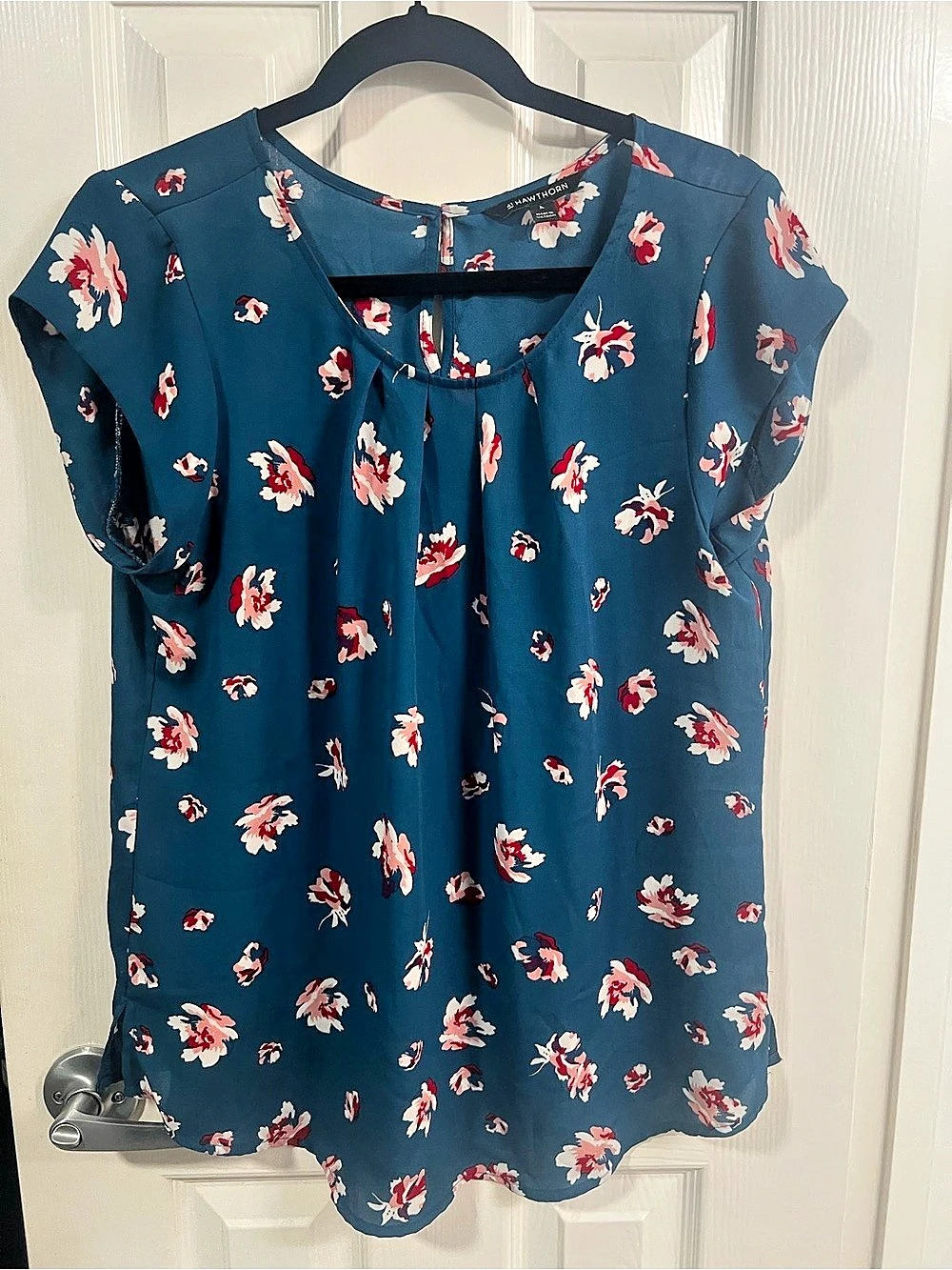 Hawthorn Floral Blouse in Blue & Pink Size Large Like New